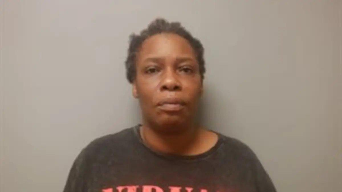 'Error': Arkansas Woman Who Makes $16.50 an Hour Accidentally Paid $1,650 an Hour and Refused to Return Paycheck, Police Say