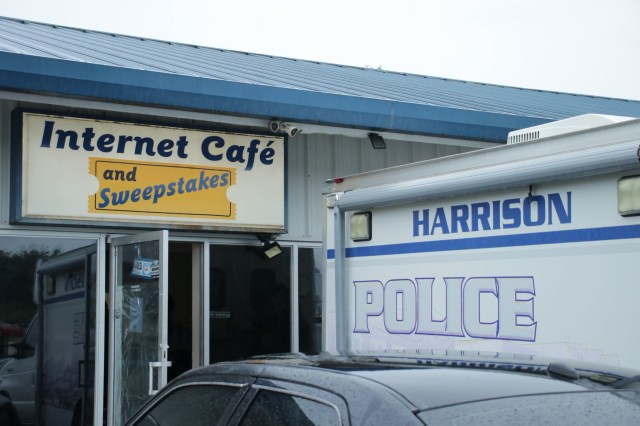 Police search Boone County, Arkansas business in illegal gambling investigation