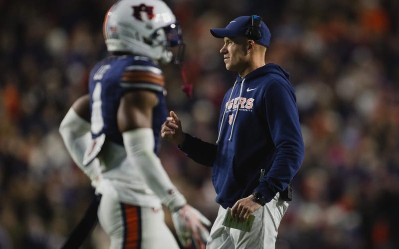 Auburn football rebuilds defensive line with 5 transfers after losing key starters
