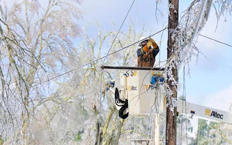 More arctic air expected in parts of the South still covered in ice and riddled with power outages