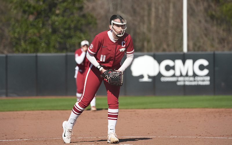 No. 8 Arkansas softball routs Coastal Carolina behind Robyn Herron's strong outing | Arkansas Democrat Gazette