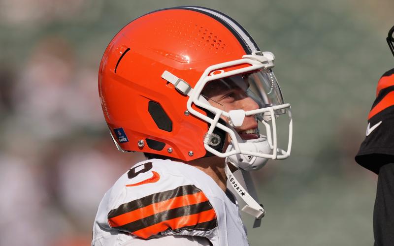 Photo of Browns QB Dillon Gabriel at Practice Turns Heads
