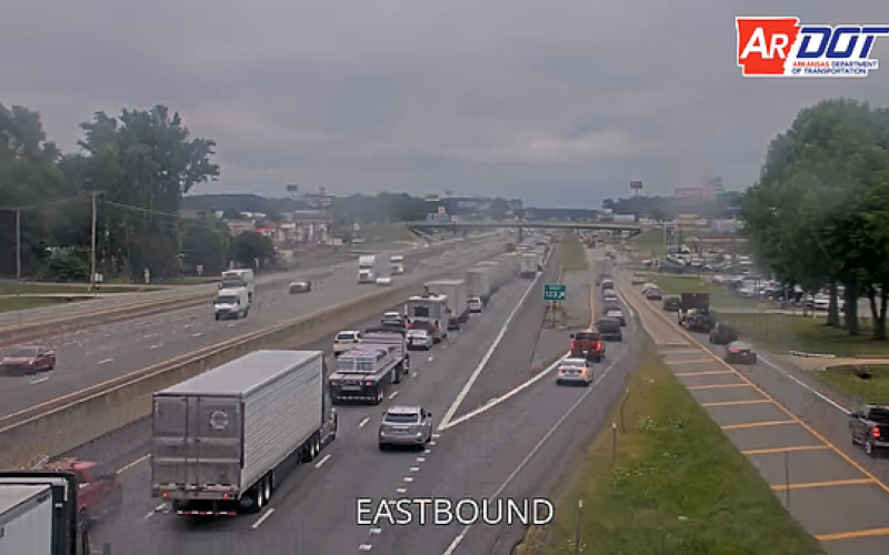 Wreck on Interstate 30 in Bryant blocks right eastbound lane, shoulder | Northwest Arkansas Democrat-Gazette