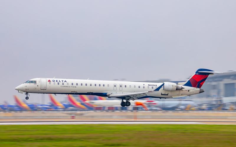 Family Sues Delta Air For $2.35 Million After Father is Falsely Accused of Human Trafficking His Own Daugther