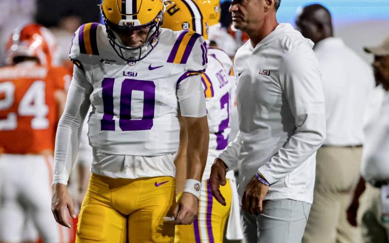 College Football's Week 3 Schedule Features Some Epic Saturday Night Games