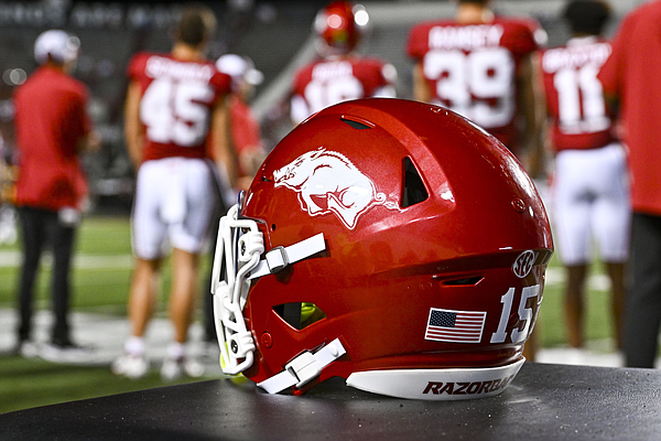 Oregon transfer DL Xadavien Sims commits to Arkansas football | Arkansas Democrat Gazette