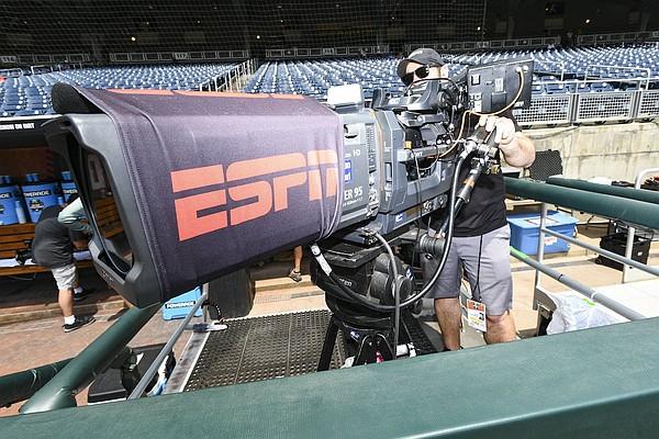 Arkansas baseball will have 7 games televised, 54 of 56 games streamed in 2026 | Whole Hog Sports