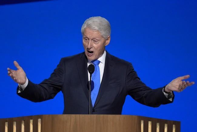 Bill Clinton Just Got Brutally Dissed by His Own Party