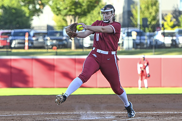 'I've played almost every role': Arkansas softball leans on Robyn Herron's experience, leadership | Arkansas Democrat Gazette