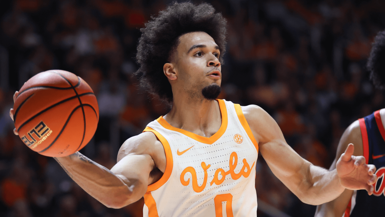 LSU vs Tennessee Prediction, Picks & Odds for Tonight's College Basketball Game