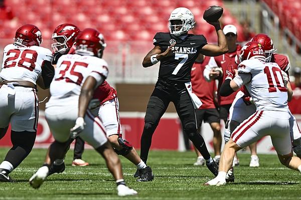 Arkansas football notebook: 'Some positives, some negatives' from both QBs in spring game | Whole Hog Sports