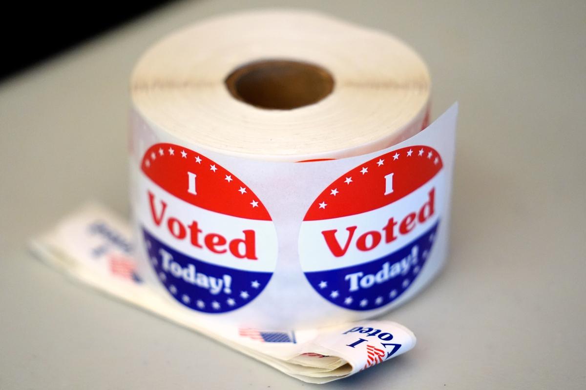 Federal judge dismisses DOJ lawsuit against Arizona seeking voter data