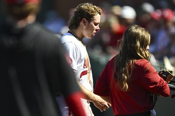 Arkansas baseball infielder Carter Rutenbar injures nose, passes protocol in win over Oklahoma | Arkansas Democrat Gazette