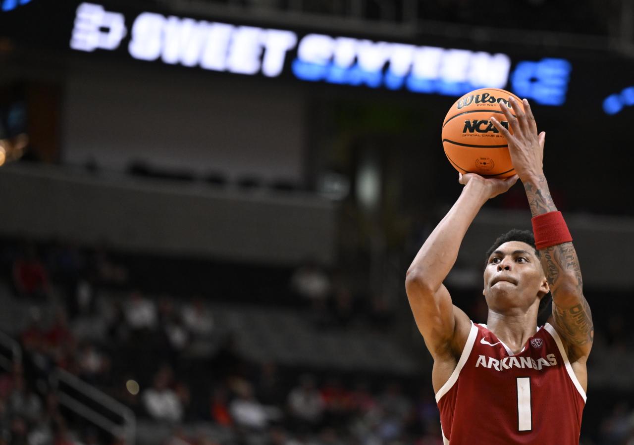 Cavs' Meleek Thomas making name for himself already at NBA Summer League as James Harden remains free agent