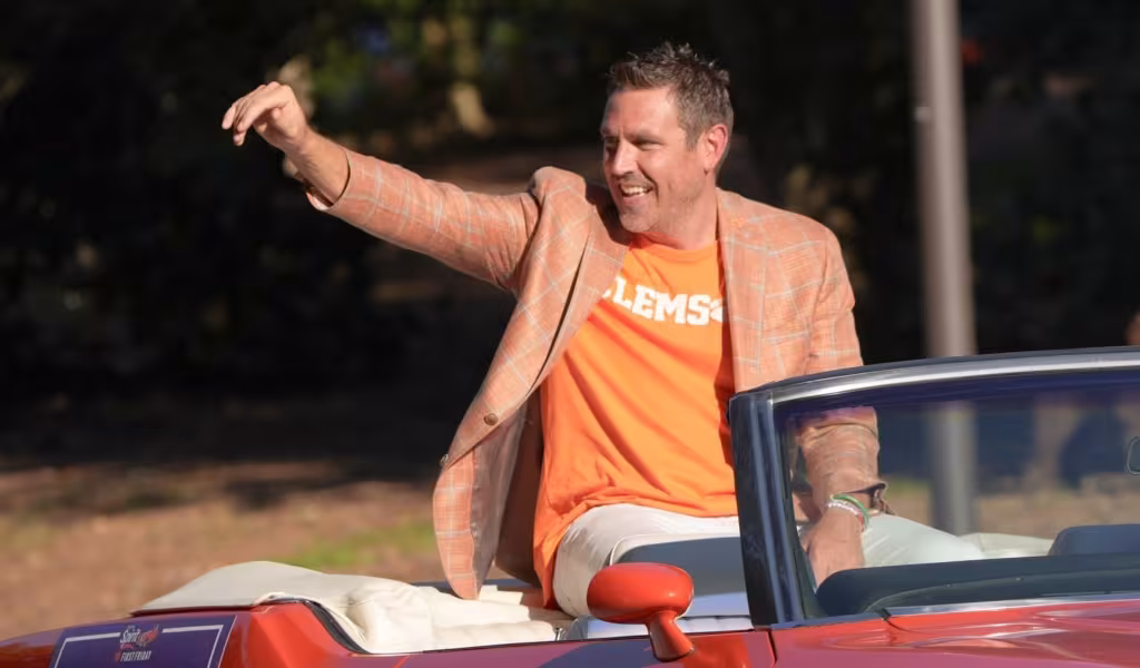 Clemson Lands Commitment from SEC Transfer