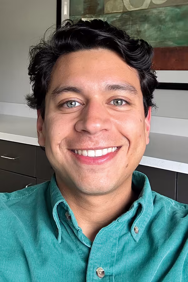 Fast 15: Javier Hernandez - Talk Business & Politics