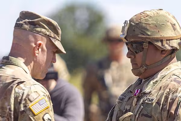 Four Arkansas National Guardsmen receive medals for actions taken during Fort Chaffee accident | Arkansas Democrat Gazette
